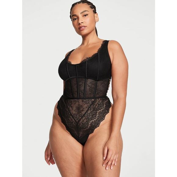 Victoria’s Secret Dream Angels Wicked Unlined Lace Teddy in Black size M, NWT!